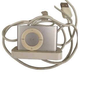 Doesn't WORK Apple iPod Shuffle 2nd Generation 2GB Silver A1204 with USB